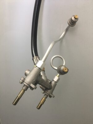 ENSEMBLE VALVES ET RÉGULATEUR PROPANE POUR WEBER Q300-320-3000-3200-0